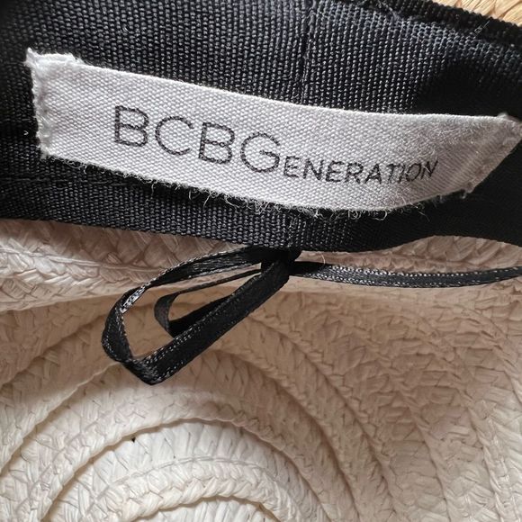 BCBG Fedora Beach Hat - Picture 6 of 6